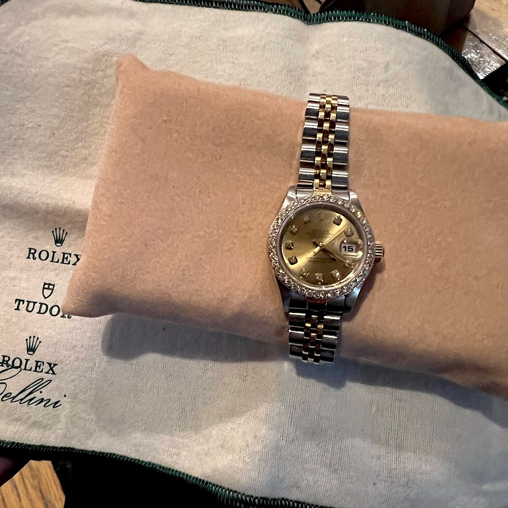 Rolex Diamond Dial and Bezel Oyster Datejust Wristwatch - Picture 4 of 6